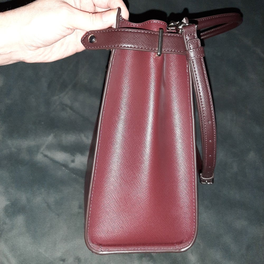 Kate Spade Purse - Picture 4 of 6